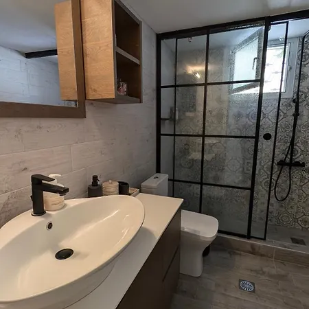 Dom wakacyjny Feraklion House *