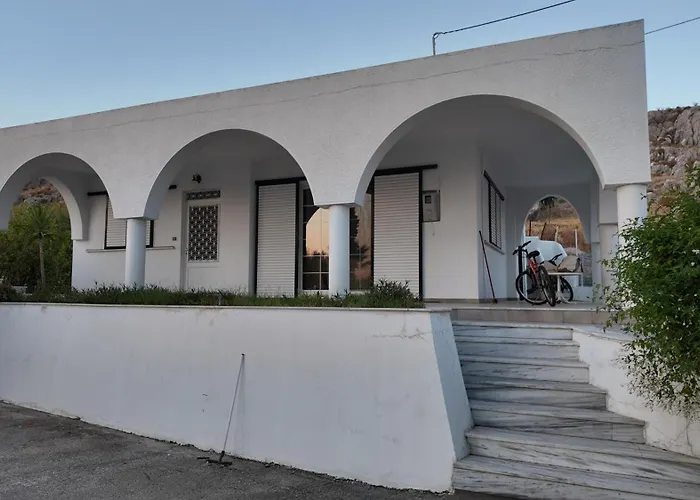 Feraklion House 度假居 哈拉奇